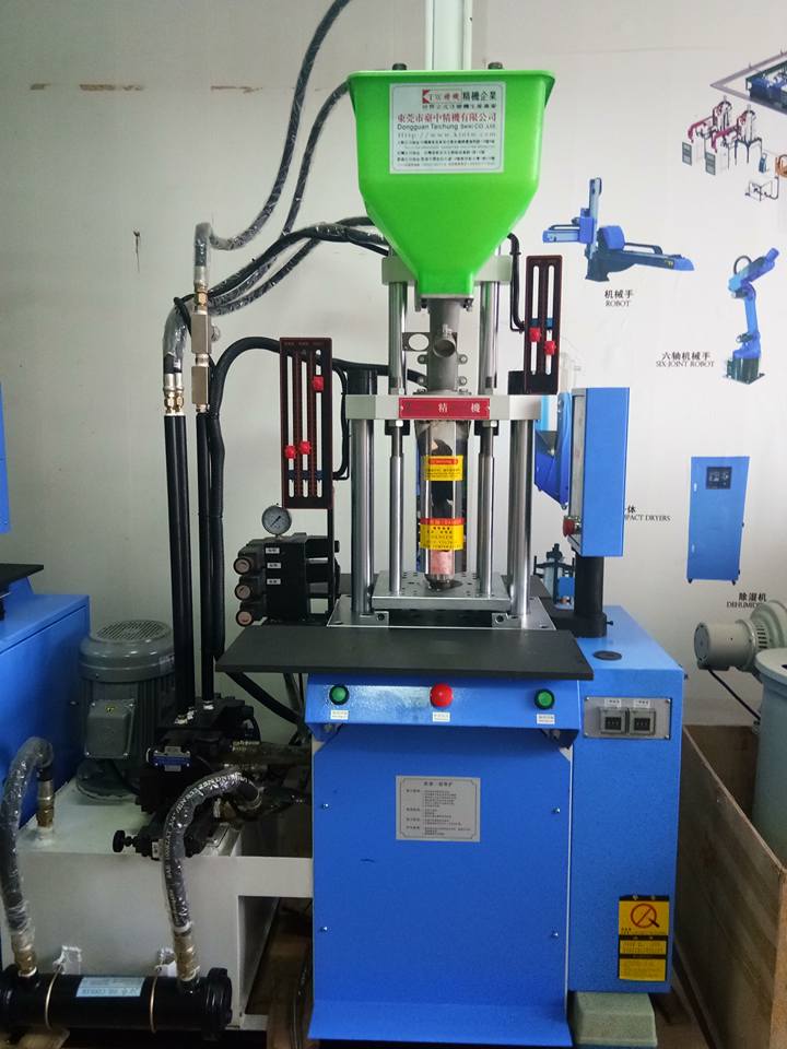 Máy ép nhựa đứng 15T